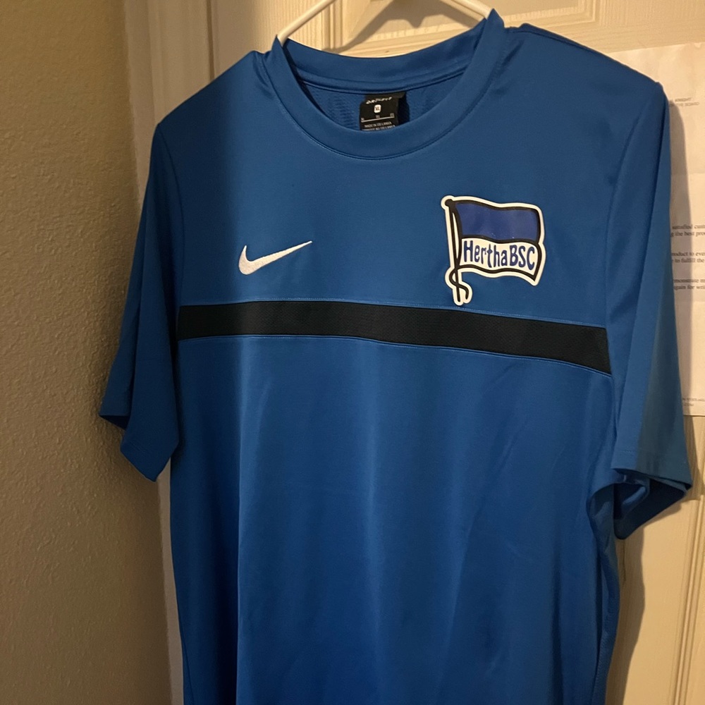 Hertha Berlin nike training size XL